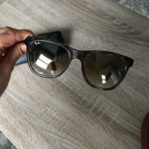 Rayban sunglasses 🕶